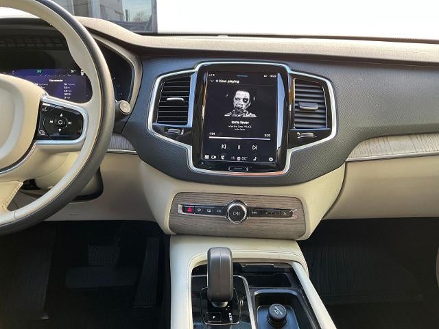 2023 Volvo XC90 Plus