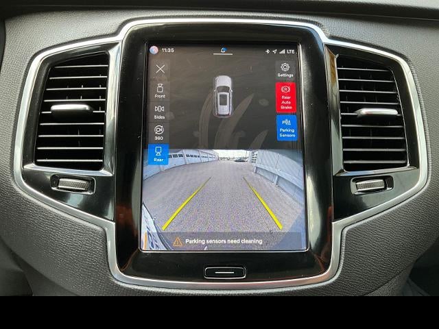 2023 Volvo XC90 Plus