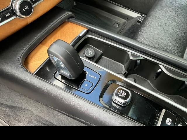 2023 Volvo XC90 Plus