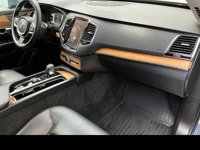 2023 Volvo XC90 Plus