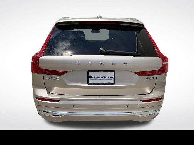 2023 Volvo XC60 Ultimate Bright Theme