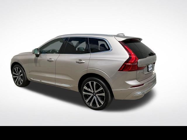 2023 Volvo XC60 Ultimate Bright Theme