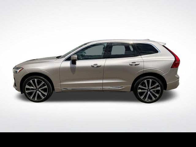 2023 Volvo XC60 Ultimate Bright Theme