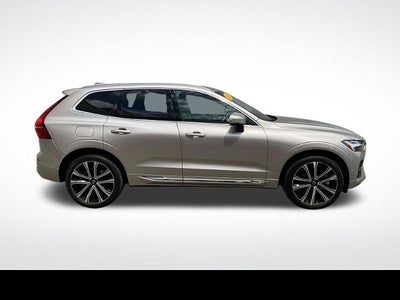 2023 Volvo XC60 Ultimate Bright Theme