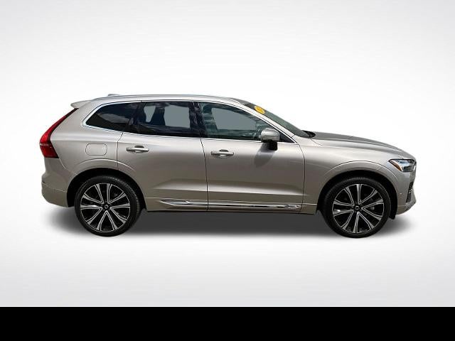 2023 Volvo XC60 Ultimate Bright Theme