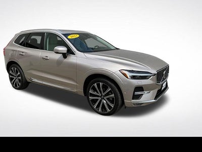 2023 Volvo XC60 Ultimate Bright Theme