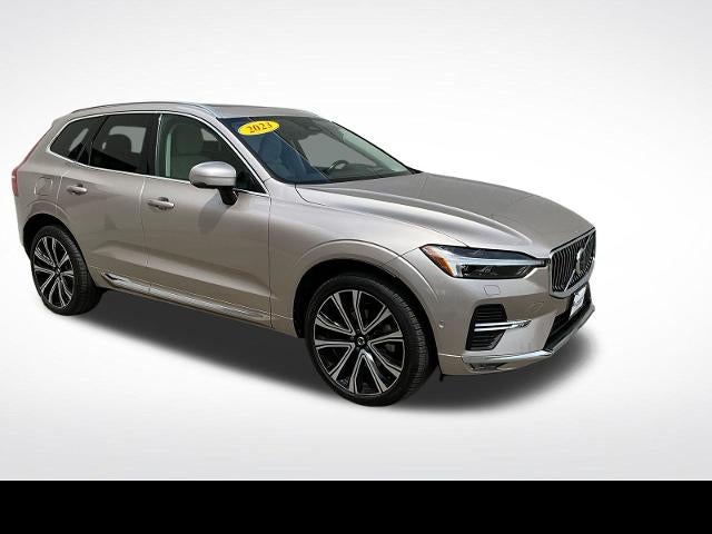 2023 Volvo XC60 Ultimate Bright Theme