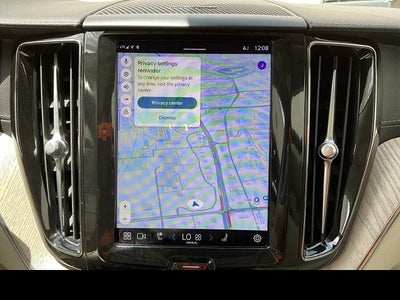 2023 Volvo XC60 Ultimate Bright Theme