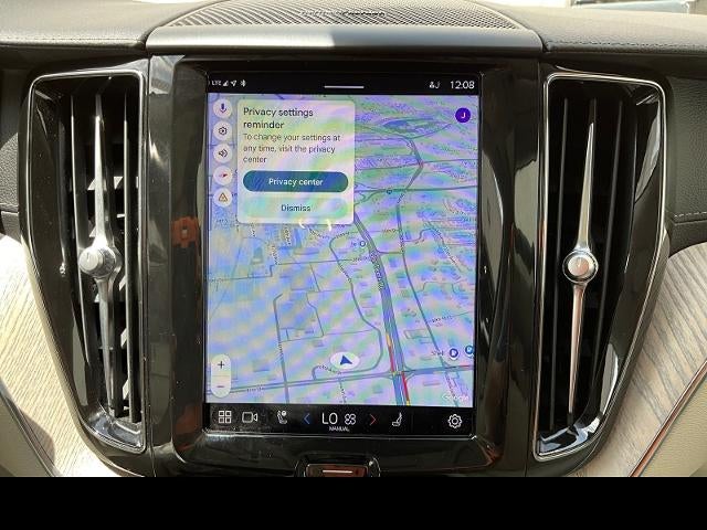 2023 Volvo XC60 Ultimate Bright Theme