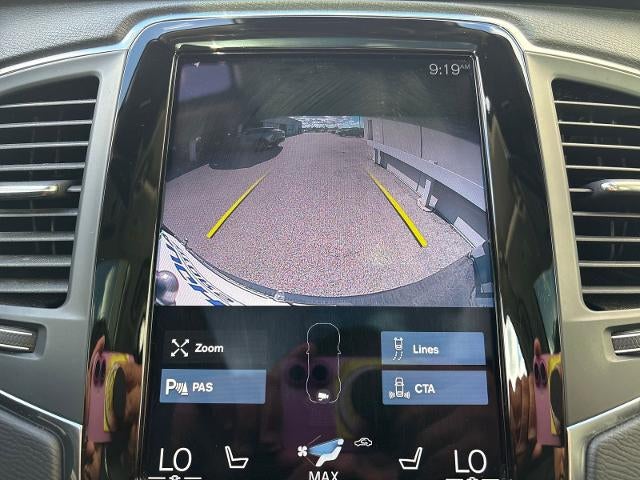 2021 Volvo XC90 Momentum