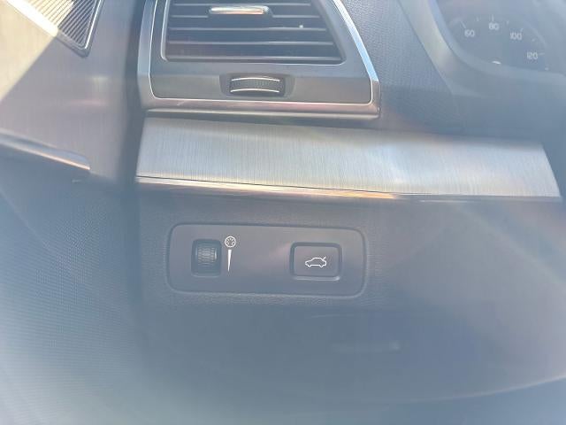 2021 Volvo XC90 Momentum