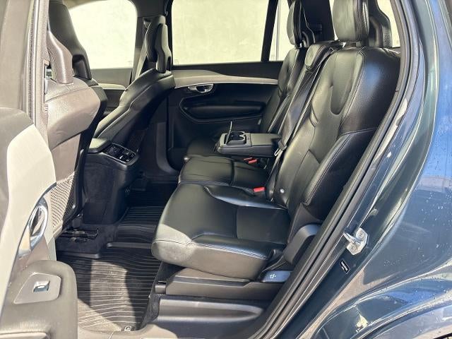 2021 Volvo XC90 Momentum