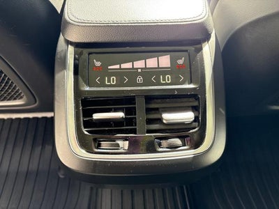 2021 Volvo XC90 Momentum