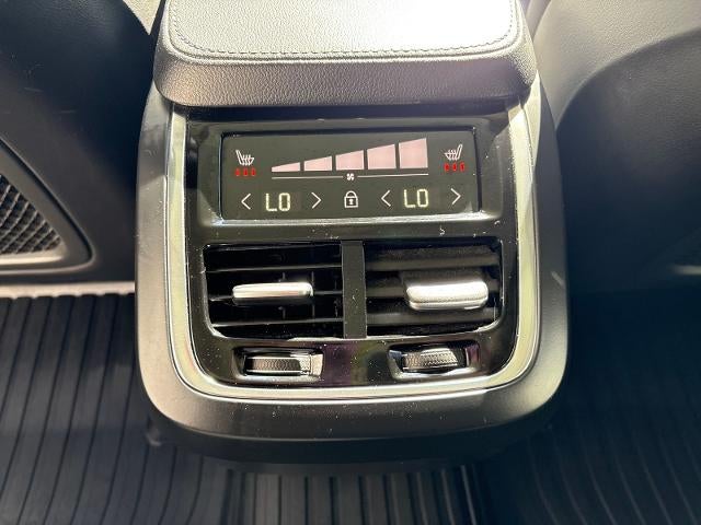 2021 Volvo XC90 Momentum