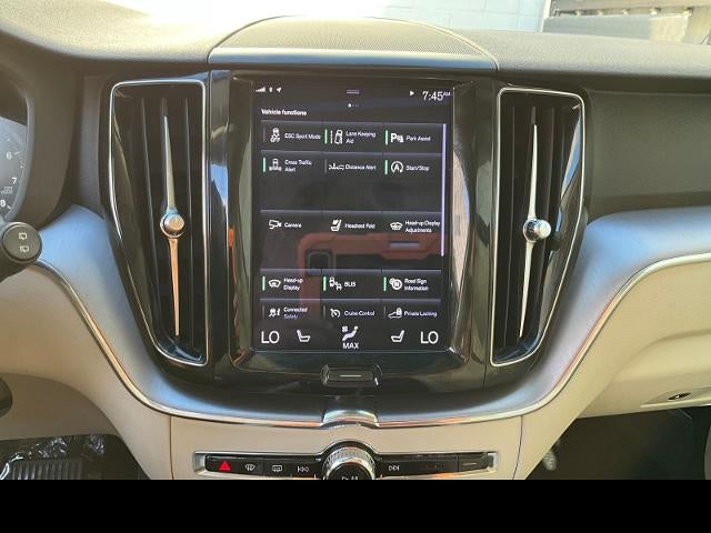 2021 Volvo XC60 Momentum