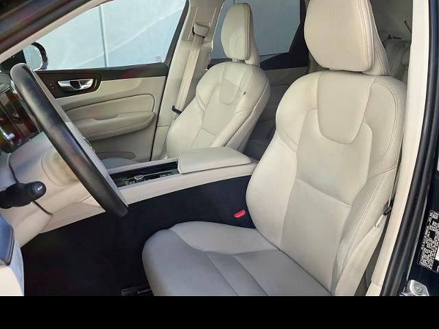 2021 Volvo XC60 Momentum