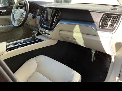 2021 Volvo XC60 Momentum