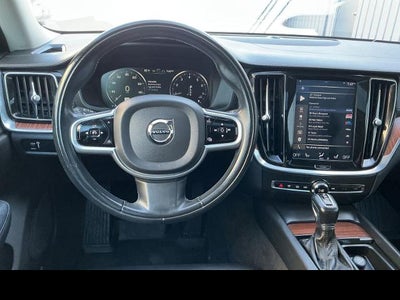 2020 Volvo V60 Cross Country Base