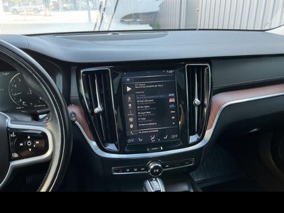 2020 Volvo V60 Cross Country Base