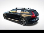 2020 Volvo V60 Cross Country Base