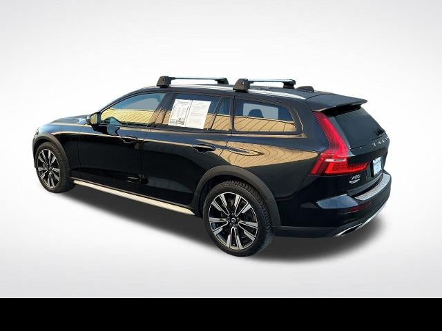 2020 Volvo V60 Cross Country Base