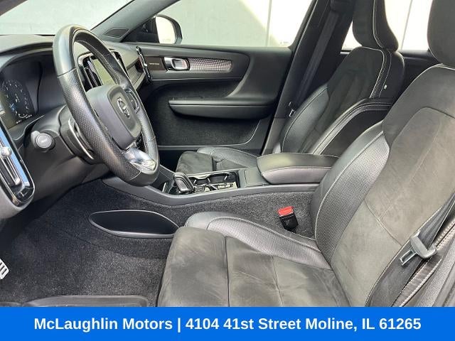 2019 Volvo XC40 Momentum