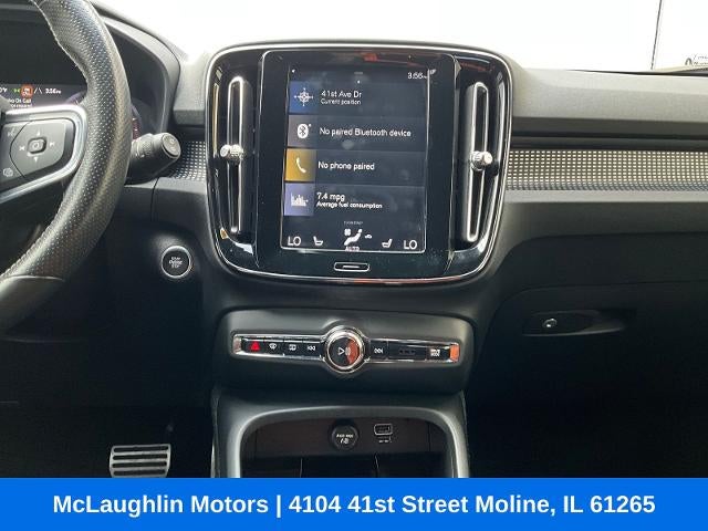 2019 Volvo XC40 Momentum