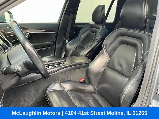 2017 Volvo XC90 Momentum