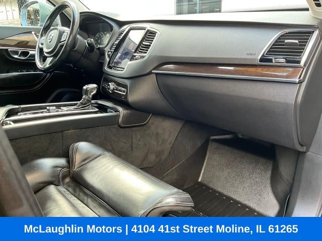 2017 Volvo XC90 Momentum