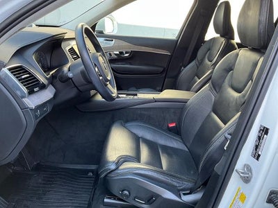 2022 Volvo XC90 Inscription
