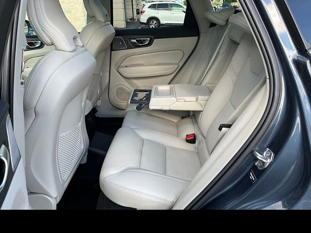 2021 Volvo XC60 Inscription Expression