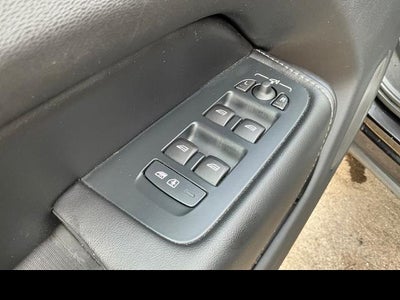 2024 Volvo XC60 Recharge Plug-In Hyb Ultimate Dark Theme