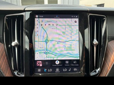 2024 Volvo XC60 Recharge Plug-In Hyb Ultimate Dark Theme
