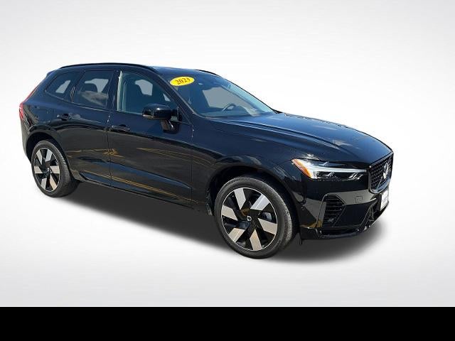 2023 Volvo XC60 Recharge Plug-In Hyb Ultimate Dark Theme