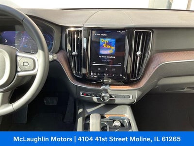 2022 Volvo XC60 Recharge Plug-In Hyb Inscription Expression