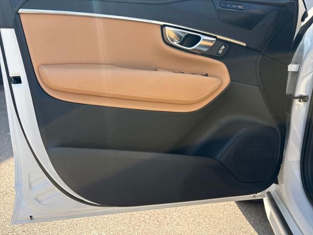 2025 Volvo XC90 Plug-In Hybrid Ultra