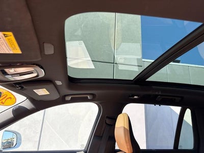 2025 Volvo XC90 Plug-In Hybrid Ultra