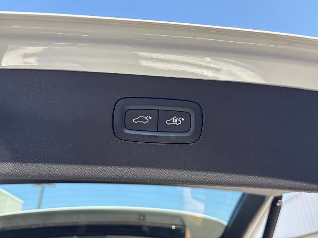 2025 Volvo XC90 Plug-In Hybrid Ultra