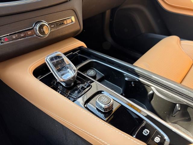 2025 Volvo XC90 Plug-In Hybrid Ultra