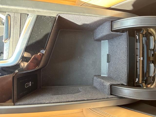 2025 Volvo XC90 Plug-In Hybrid Ultra