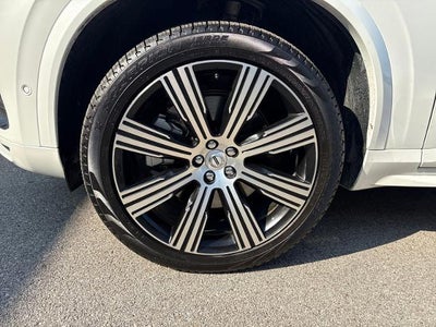 2025 Volvo XC90 Plug-In Hybrid Ultra