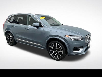 2023 Volvo XC90 Plus