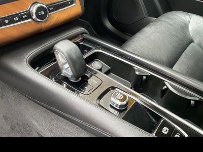 2023 Volvo XC90 Plus