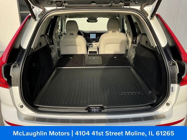 2023 Volvo XC60 Ultimate Bright Theme