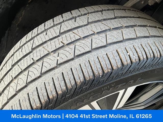 2023 Volvo XC60 Ultimate Bright Theme