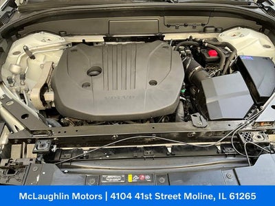 2023 Volvo XC60 Ultimate Bright Theme