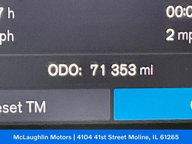 2023 Volvo XC60 Ultimate Bright Theme