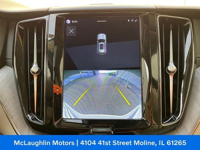 2023 Volvo XC60 Ultimate Bright Theme
