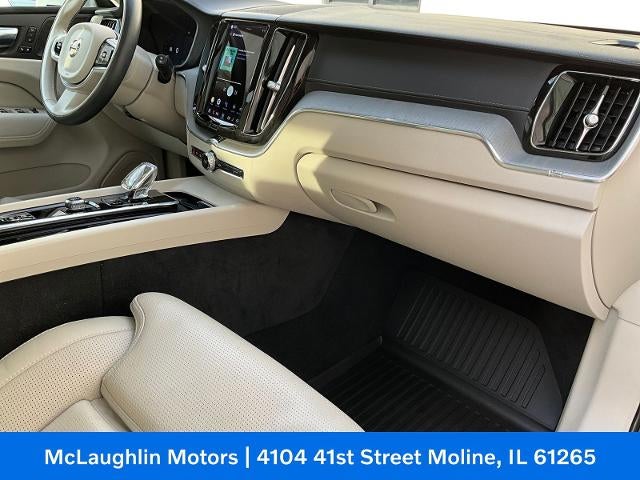 2023 Volvo XC60 Ultimate Bright Theme