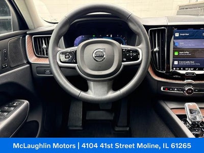 2023 Volvo XC60 Ultimate Bright Theme